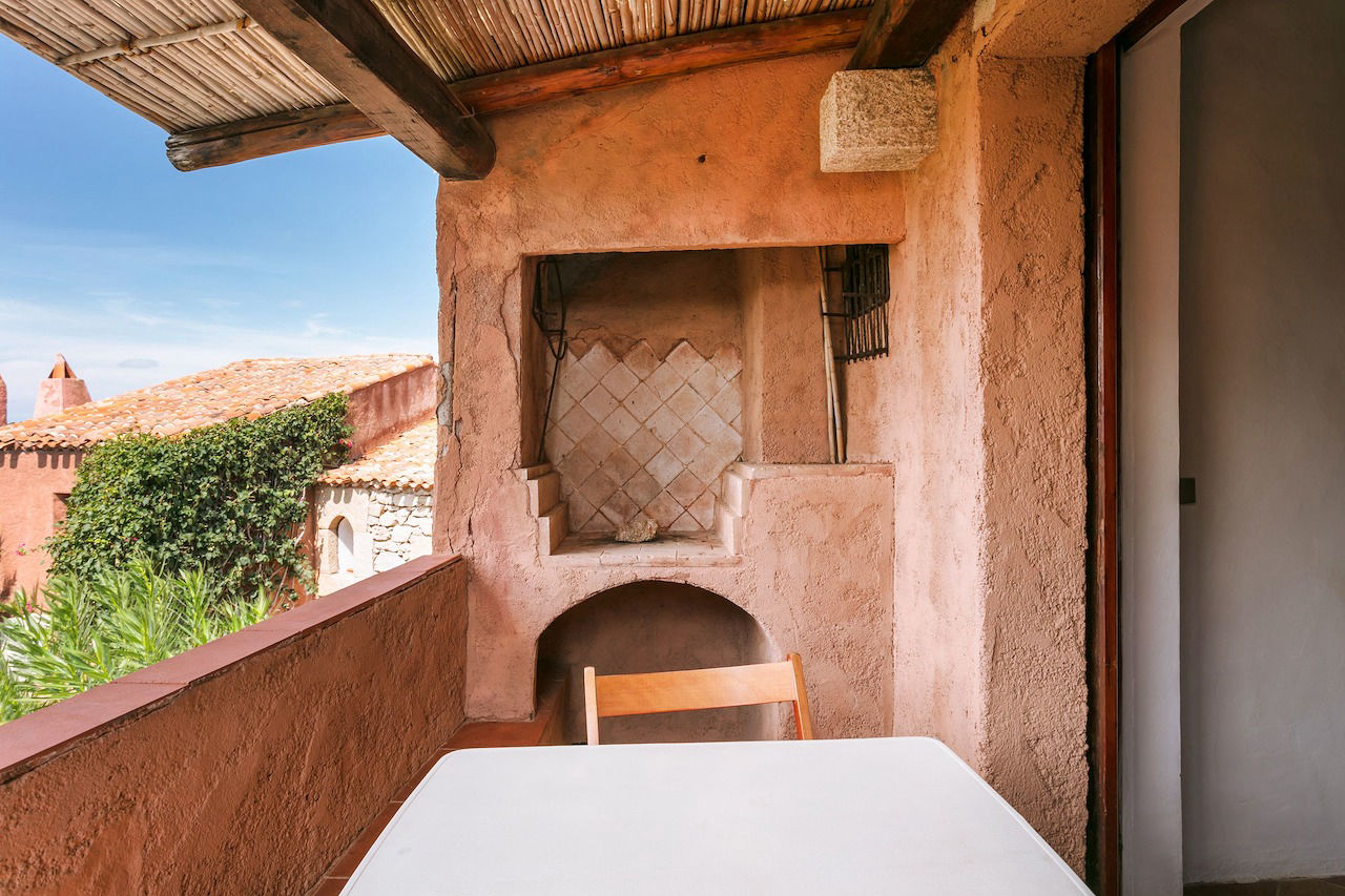 Agenzia Immobiliare vendite e affitti case appartamenti ville casali stazzi Costa Smeralda, Arzachena, Palau, Cannigione, la Conia, Baja Sardinia, Porto Cervo, Porto Sole, Abbiadori, Costa Smeralda e Porto Rotondo.