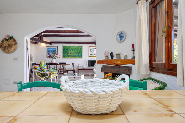 Agenzia Immobiliare vendite e affitti case appartamenti ville casali stazzi Costa Smeralda, Arzachena, Palau, Cannigione, la Conia, Baja Sardinia, Porto Cervo, Porto Sole, Abbiadori, Costa Smeralda e Porto Rotondo.