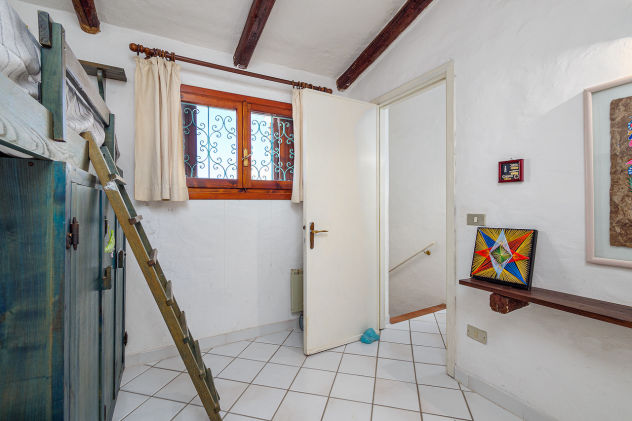 Agenzia Immobiliare vendite e affitti case appartamenti ville casali stazzi Costa Smeralda, Arzachena, Palau, Cannigione, la Conia, Baja Sardinia, Porto Cervo, Porto Sole, Abbiadori, Costa Smeralda e Porto Rotondo.