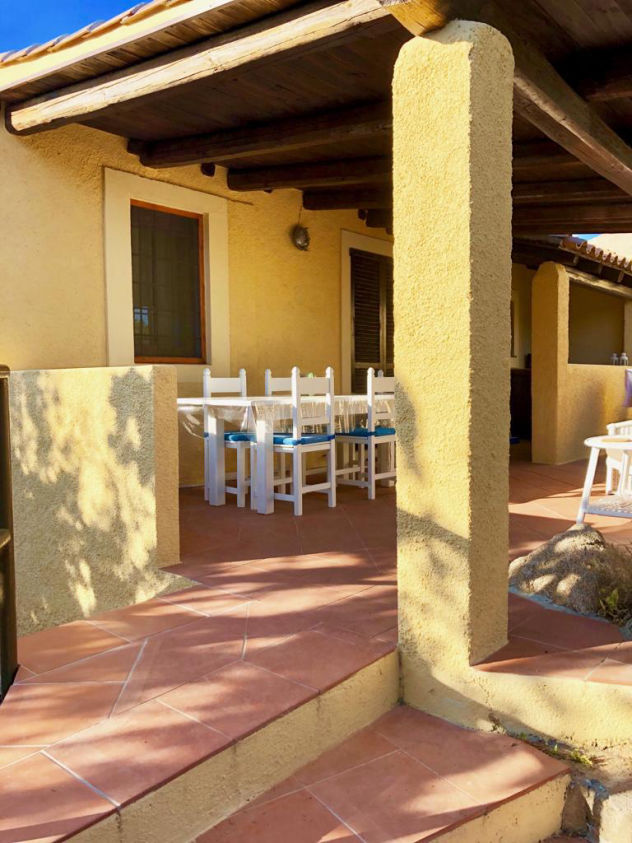 Agenzia Immobiliare vendite e affitti case appartamenti ville casali stazzi Costa Smeralda, Arzachena, Palau, Cannigione, la Conia, Baja Sardinia, Porto Cervo, Porto Sole, Abbiadori, Costa Smeralda e Porto Rotondo.