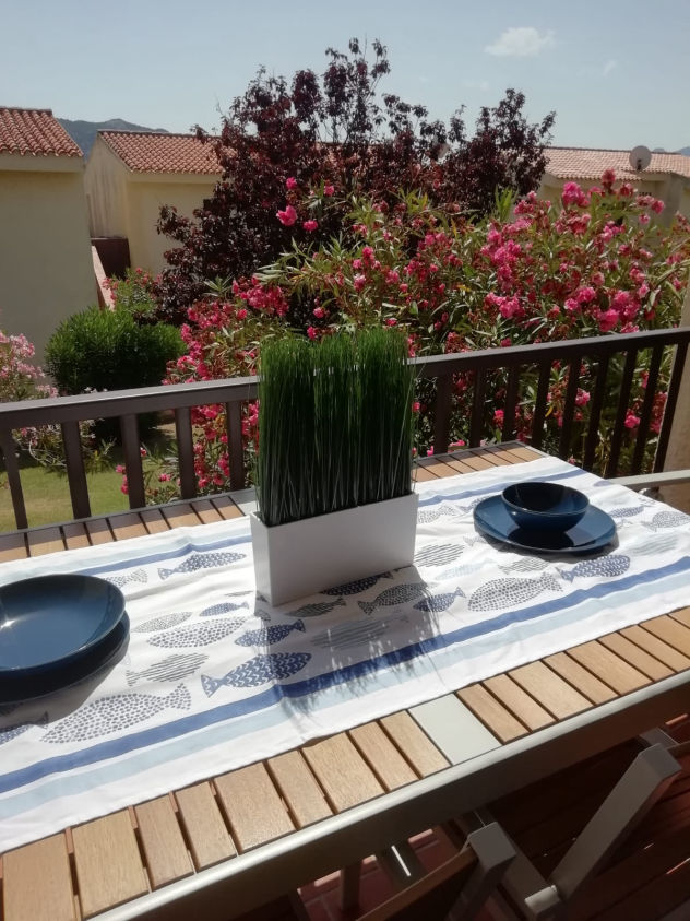 Agenzia Immobiliare vendite e affitti case appartamenti ville casali stazzi Costa Smeralda, Arzachena, Palau, Cannigione, la Conia, Baja Sardinia, Porto Cervo, Porto Sole, Abbiadori, Costa Smeralda e Porto Rotondo.