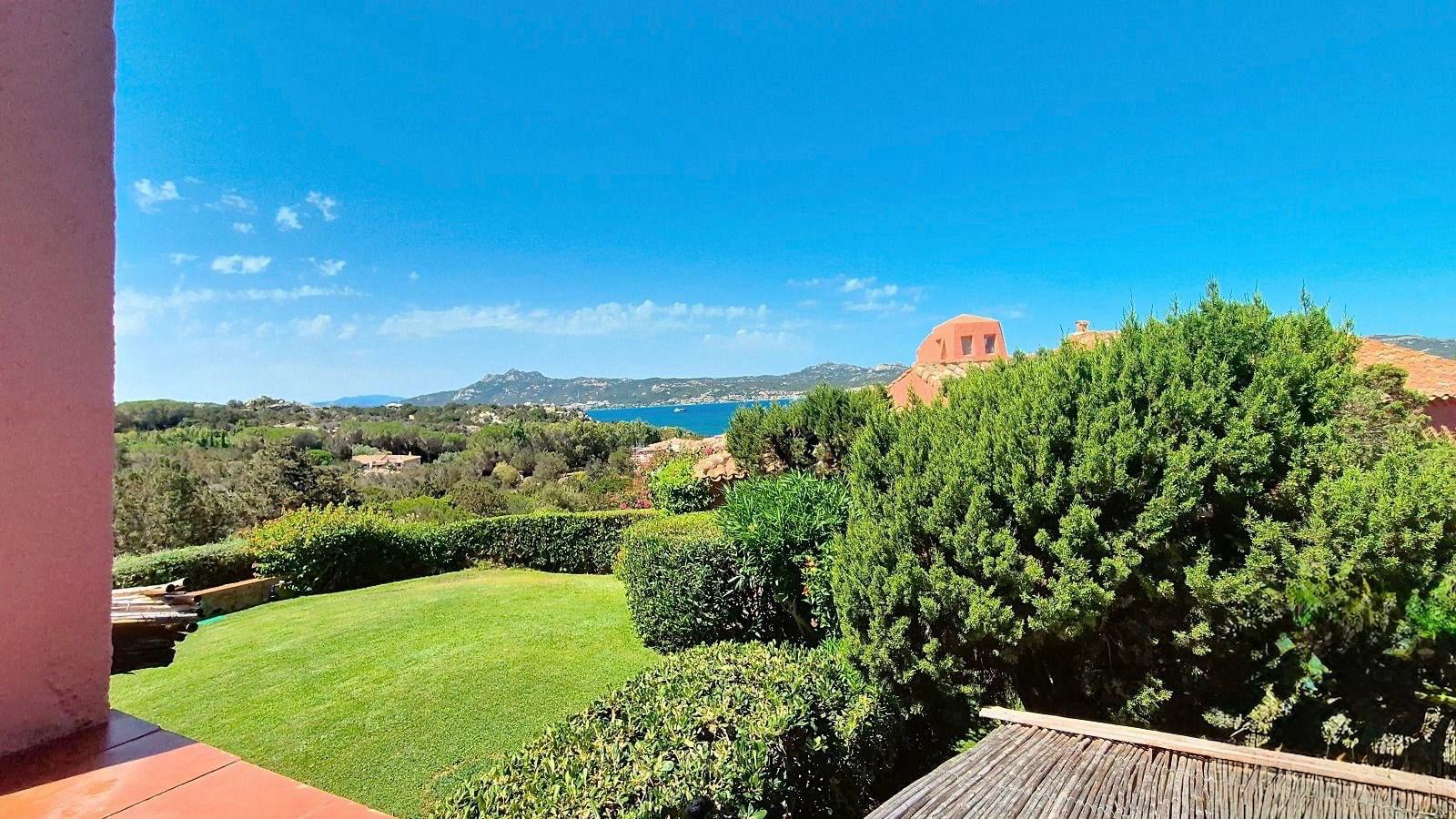 Agenzia Immobiliare vendite e affitti case appartamenti ville casali stazzi Costa Smeralda, Arzachena, Palau, Cannigione, la Conia, Baja Sardinia, Porto Cervo, Porto Sole, Abbiadori, Costa Smeralda e Porto Rotondo.