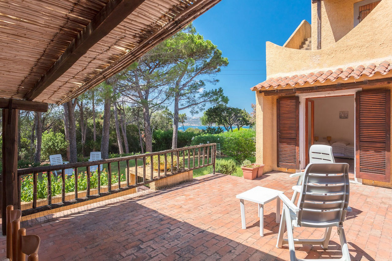 Agenzia Immobiliare vendite e affitti case appartamenti ville casali stazzi Costa Smeralda, Arzachena, Palau, Cannigione, la Conia, Baja Sardinia, Porto Cervo, Porto Sole, Abbiadori, Costa Smeralda e Porto Rotondo.